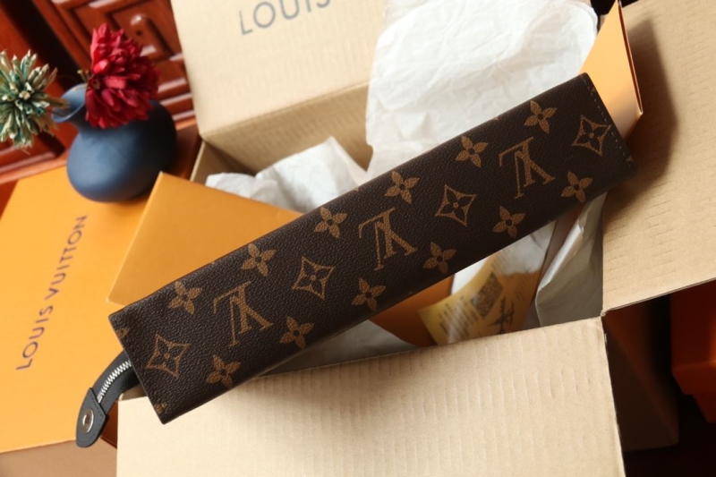 LV Clutch Bags